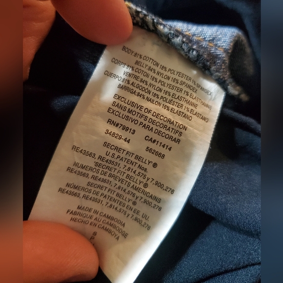 Oh Baby by Motherhood Jean Shorts Denim Blue with pockets Stretch Belly Size S - Picture 7 of 7